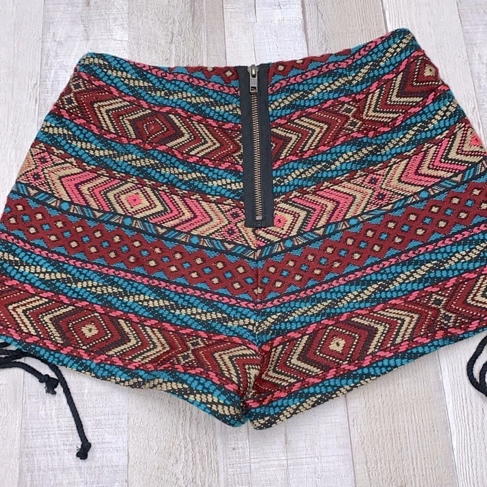 Ecote boho shorts size 4